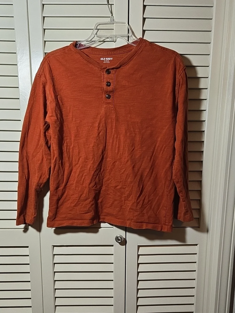 Old Navy Boy's 14-16 Burnt Orange Long-Sleeve Tee